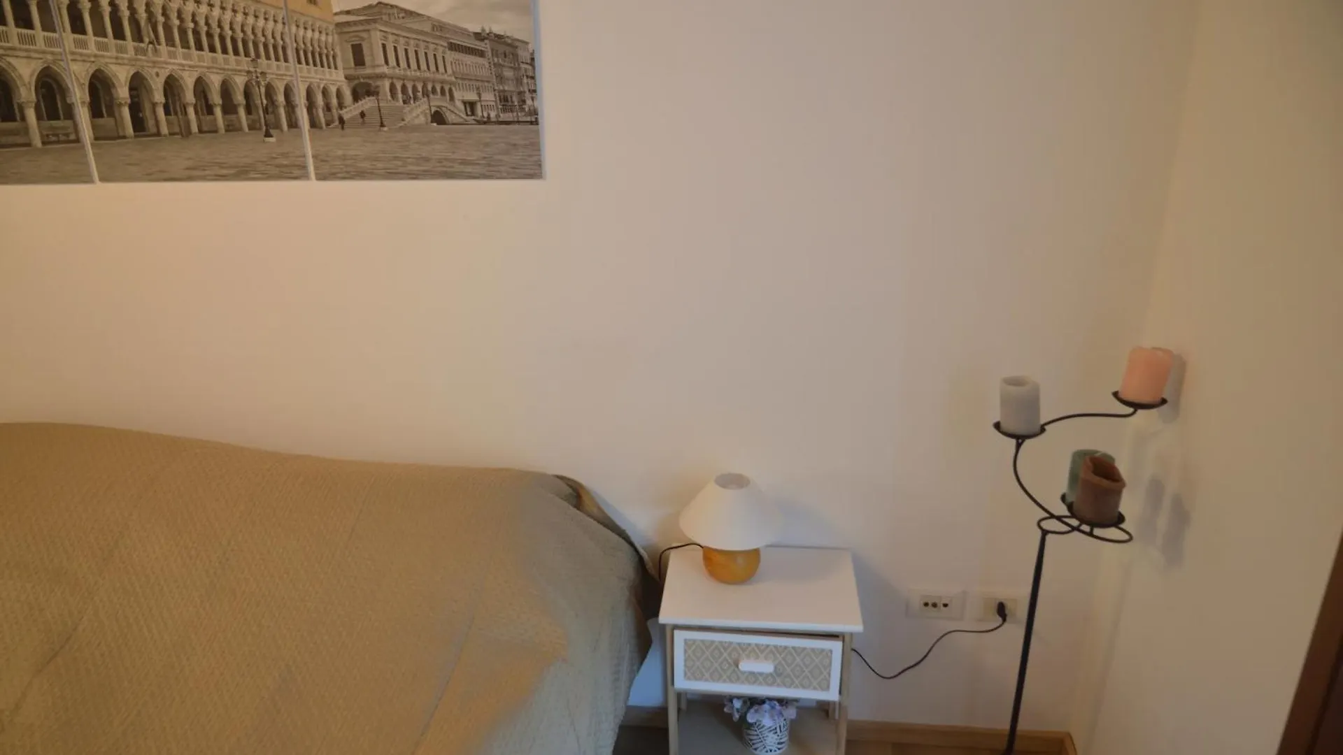 Ca Vellione Cozy Apt Noale 0*,  Italy